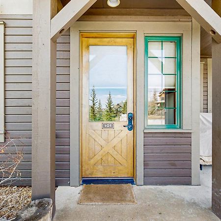 Bluebird Skies Granby Bagian luar foto