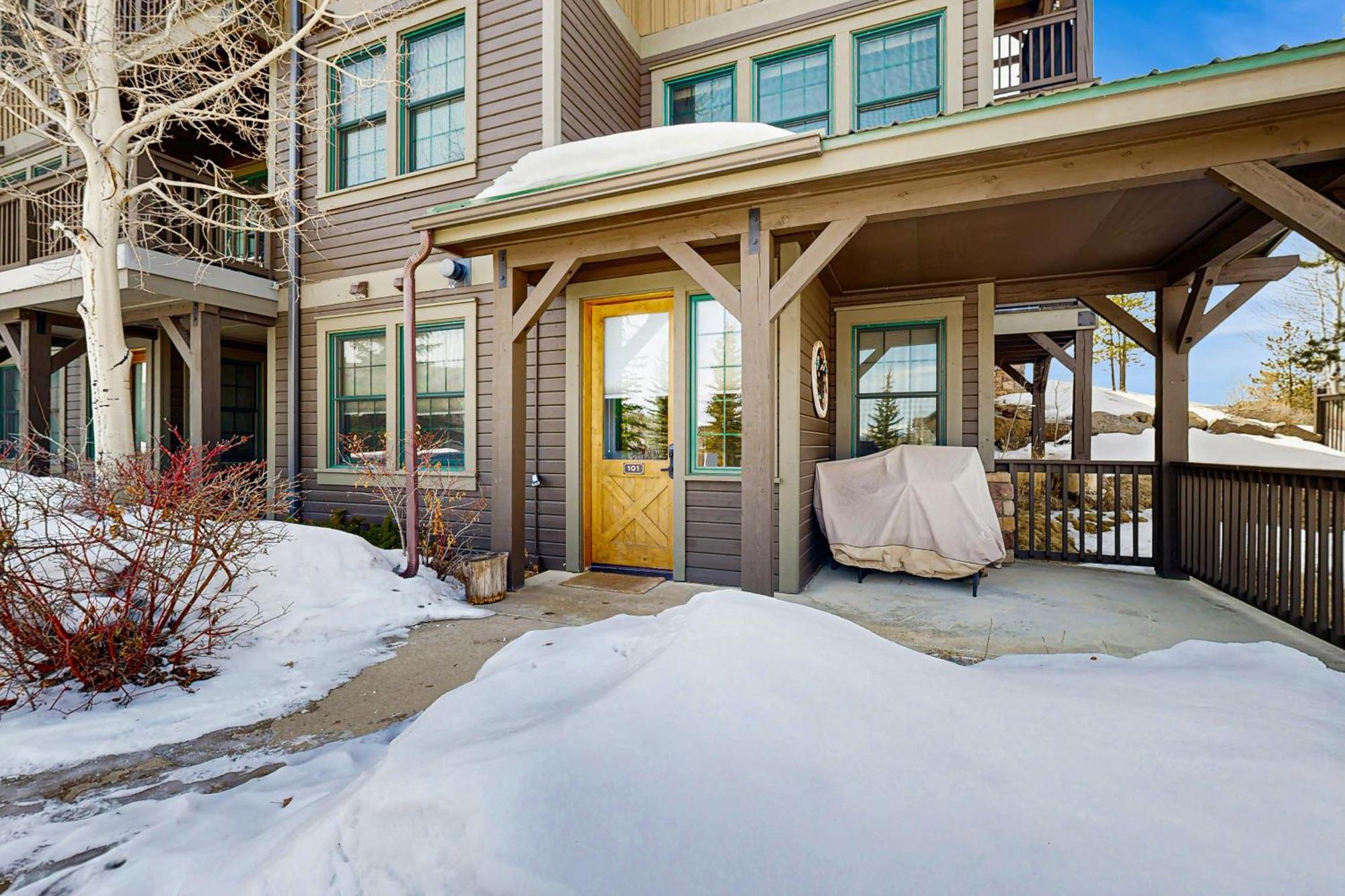 Bluebird Skies Granby Bagian luar foto